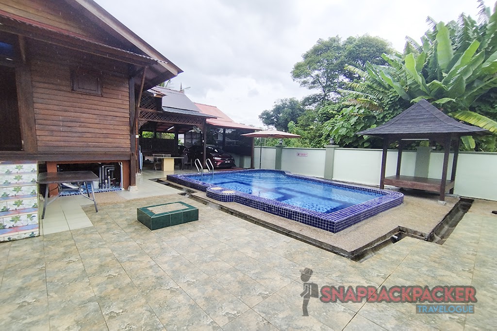 Laman 20Belakang 20Luas 1