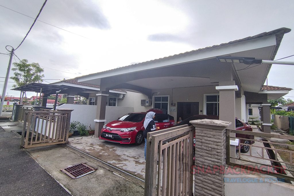 Bahagian Luar Homestay
